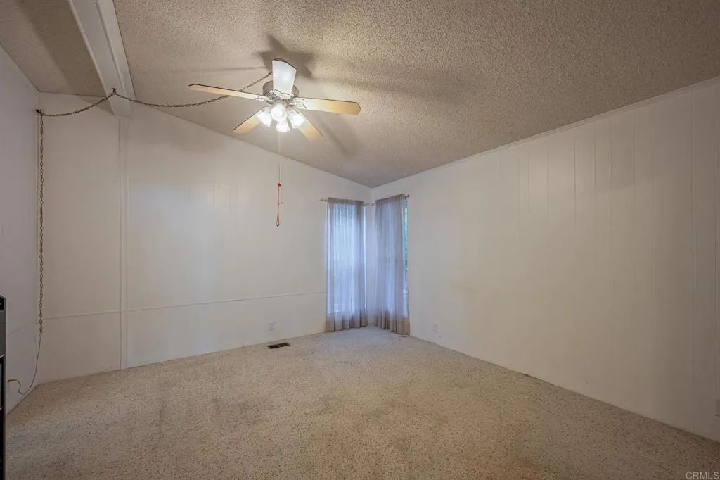 https://cdn.realtyfeed.com/cdn/127/306622811/396d6995931556e5400c948ea4a4ea78.webp