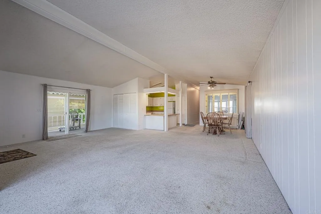 https://cdn.realtyfeed.com/cdn/127/306622811/9670b0ab8be76ebd497ae1477711e08d.webp