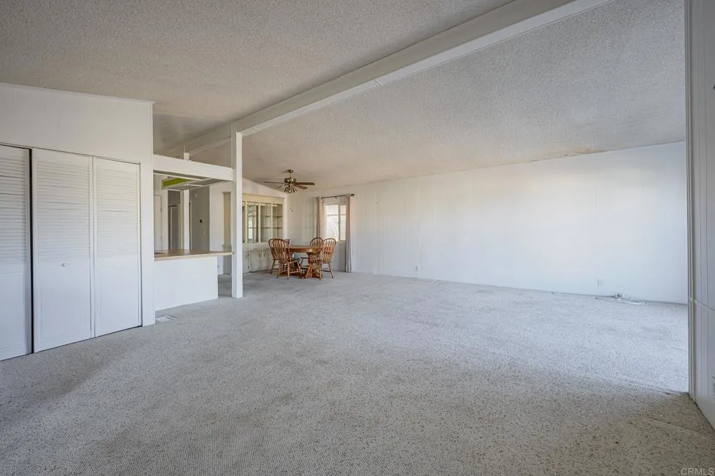 https://cdn.realtyfeed.com/cdn/127/306622811/a13c27a6ae7b2a1e5d6d6f6fb51b2436.webp