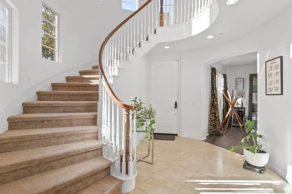 https://cdn.realtyfeed.com/cdn/127/306622920/3a408191b518640a3fd29e7be9ddd4be.webp