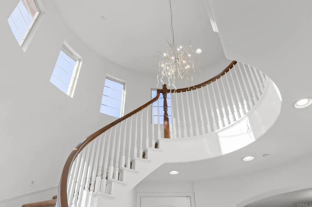 https://cdn.realtyfeed.com/cdn/127/306622920/4929645b59bd887199701c45dd2164dc.webp