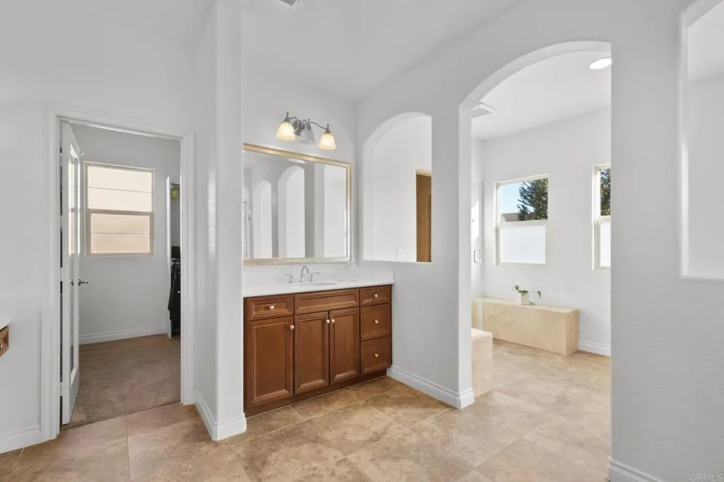 https://cdn.realtyfeed.com/cdn/127/306622920/4ea5407b72fc8ab01a169438439d6def.webp