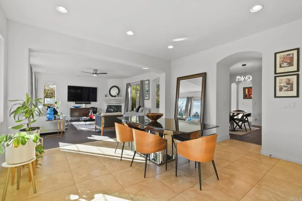 https://cdn.realtyfeed.com/cdn/127/306622920/54190dc94678d1ae606d03e35c742423.webp