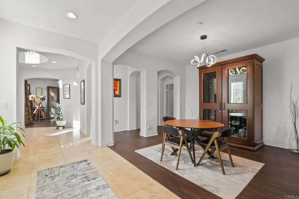https://cdn.realtyfeed.com/cdn/127/306622920/5cdea9047a8a9a11c0150251a9d475f9.webp
