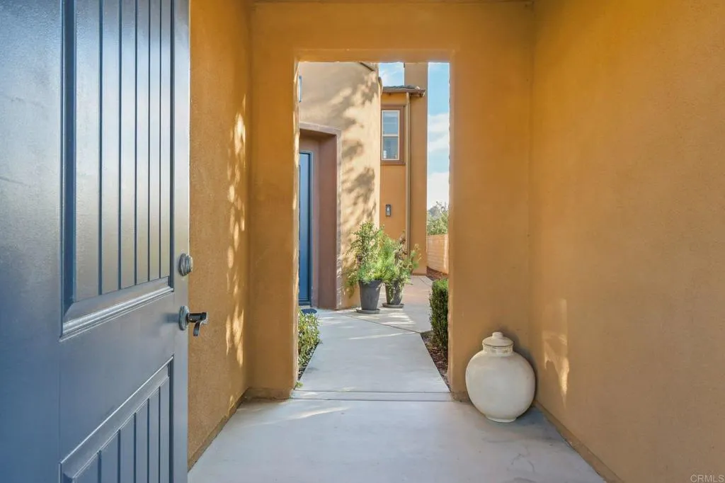 https://cdn.realtyfeed.com/cdn/127/306622920/d95d7b4dfb04089d73fb3aa721528a71.webp
