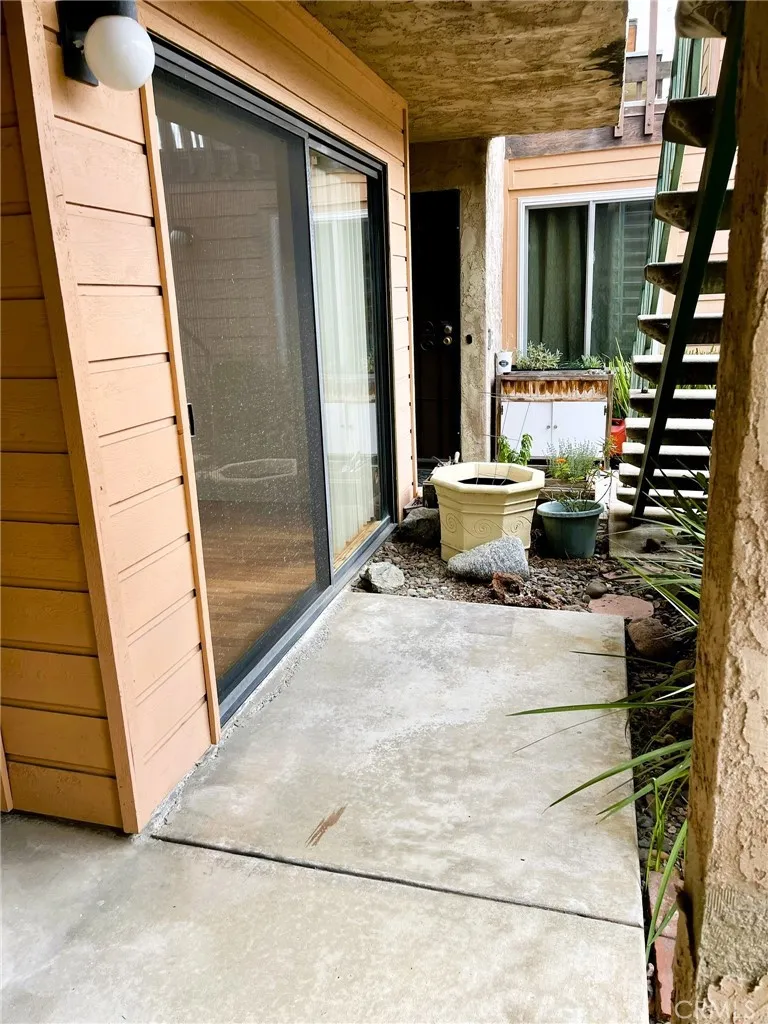 https://cdn.realtyfeed.com/cdn/127/306622955/89299332d276997dae03d26866675ed8.webp