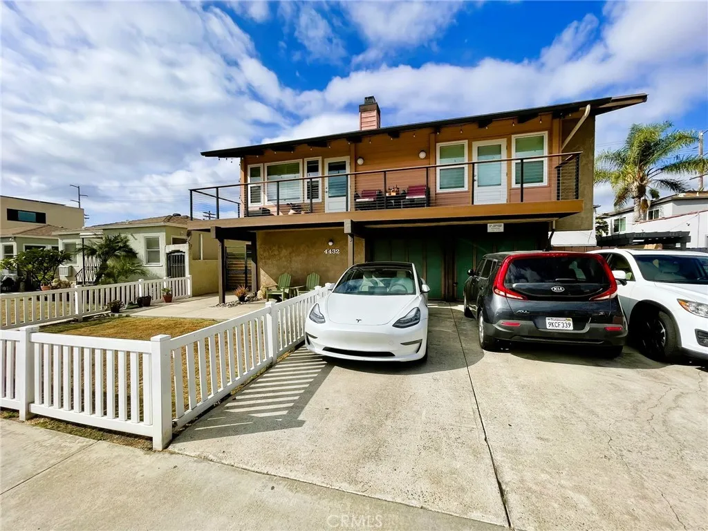 https://cdn.realtyfeed.com/cdn/127/306622955/89daef2689250985dff04bec12373f5b.webp