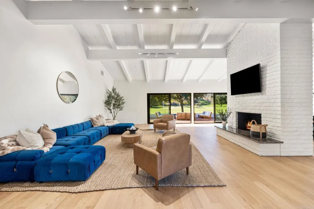 https://cdn.realtyfeed.com/cdn/127/306622973/9f4b1dfcccda43ce1718256276b11292.webp