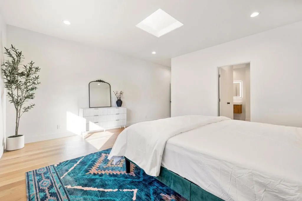 https://cdn.realtyfeed.com/cdn/127/306622973/dab670a9709b81e30597f19f9033145b.webp
