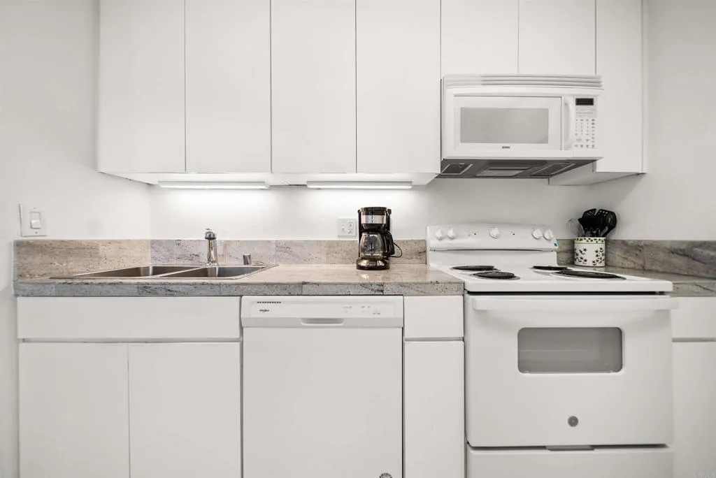 Photo #8: PTP2600493 Listing: Photo #8