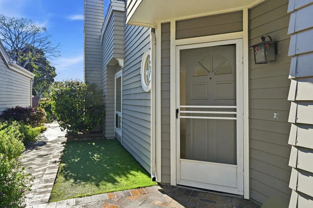 819 Daphne Court, Carlsbad, CA 92011 - Photo 3 of 46, Carlsbad, CA