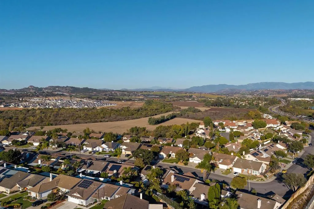 https://cdn.realtyfeed.com/cdn/127/306623090/0a8ac8c1dd4e1cf06509b6a39813722c.webp