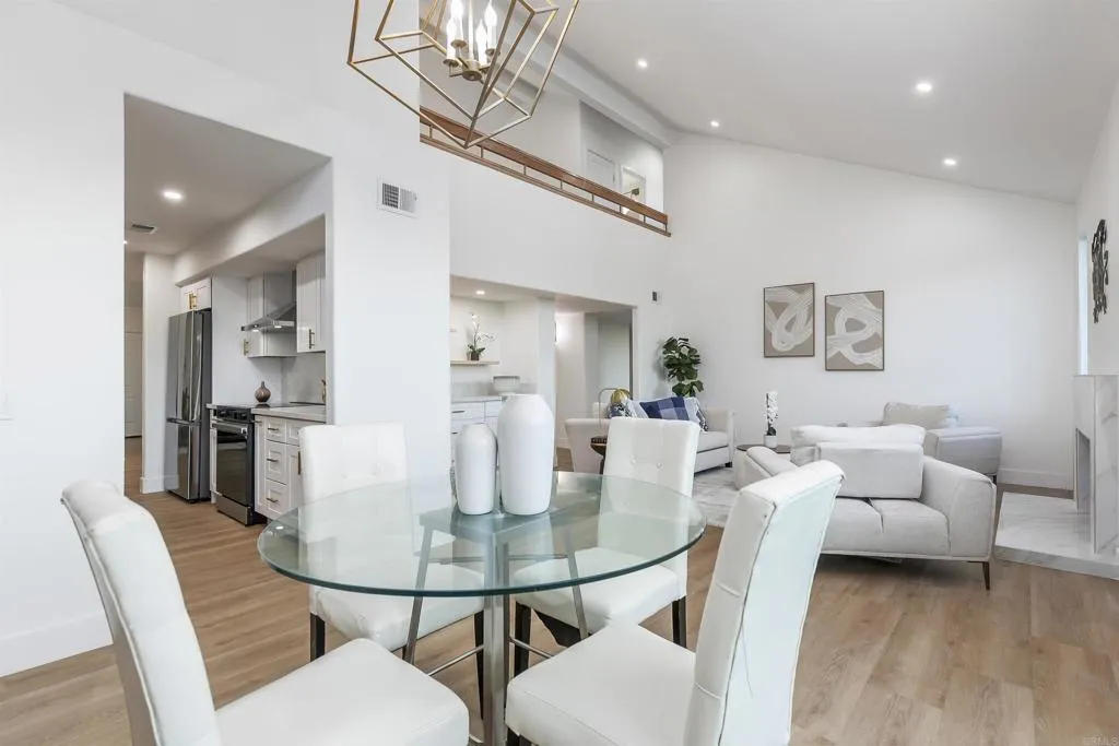 https://cdn.realtyfeed.com/cdn/127/306623090/58b2f6f5d6dafb2f083d75f5a1299260.webp