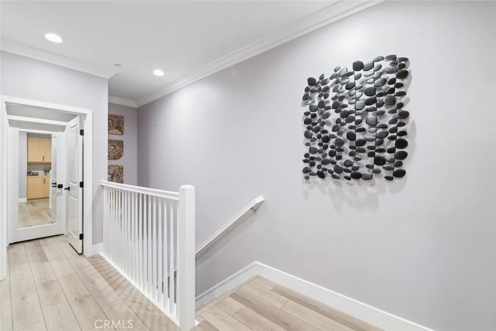 https://cdn.realtyfeed.com/cdn/127/306623108/1f155db42bfb3d22a6c3cffa74f581ef.webp