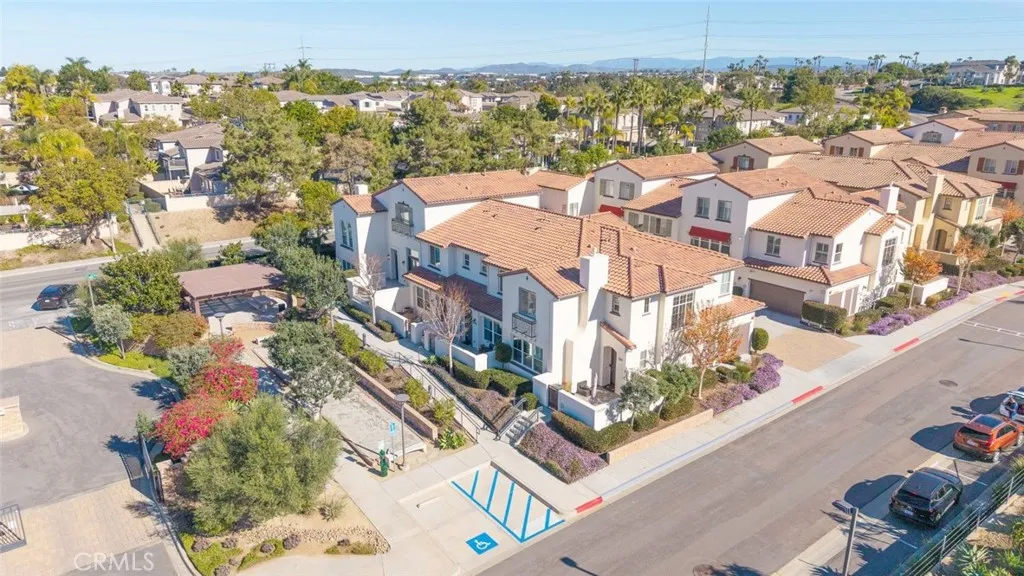 https://cdn.realtyfeed.com/cdn/127/306623108/71b282d8125cb701957f2dc3070b02d3.webp