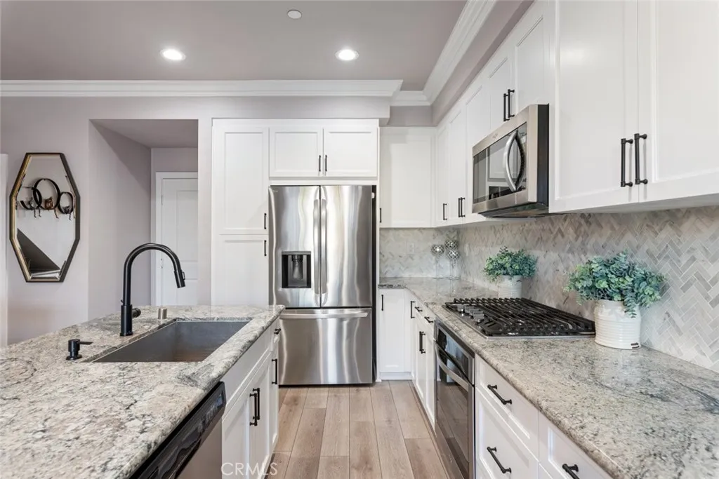https://cdn.realtyfeed.com/cdn/127/306623108/8aae965a75db1c6873c3b898df4e14b1.webp