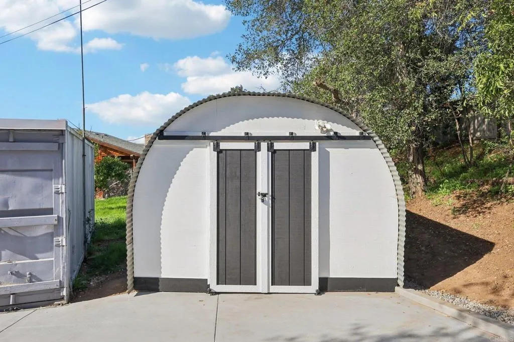 https://cdn.realtyfeed.com/cdn/127/306623124/9085e0a65671e8e92f3889ff0c75b48b.webp
