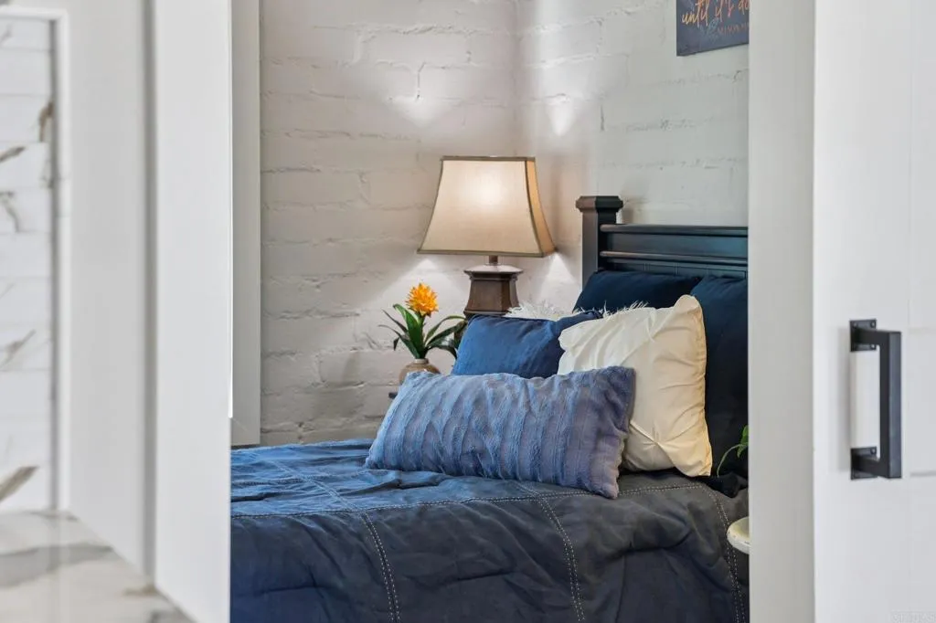 https://cdn.realtyfeed.com/cdn/127/306623124/af73f8494001792c778a680c25dab9c6.webp