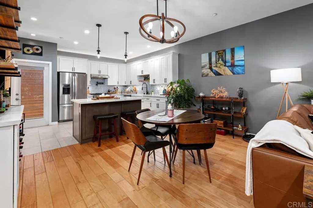 https://cdn.realtyfeed.com/cdn/127/306623140/1da58926c19846e25d841d170d9a33b0.webp