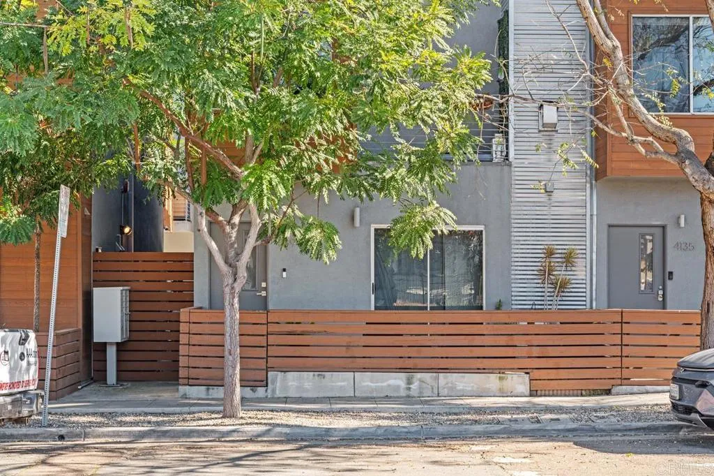https://cdn.realtyfeed.com/cdn/127/306623140/599b78128315bf9d8026997a8313c168.webp
