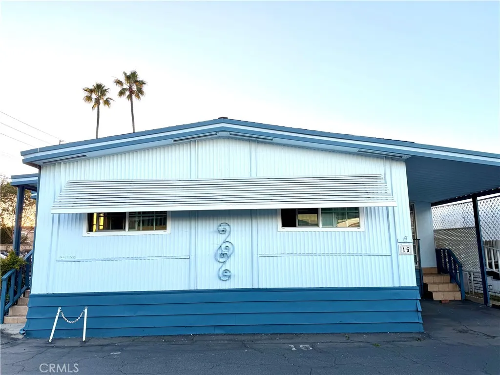 Santa Ana, CA 92703