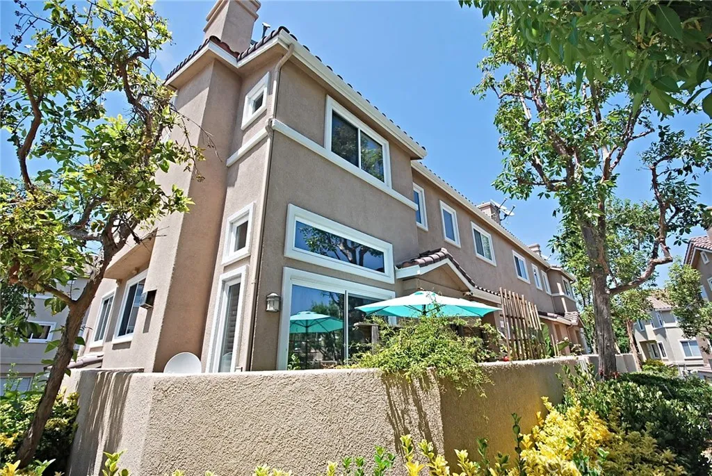 25710 Wagner Unit A, Stevenson Ranch, CA 91381