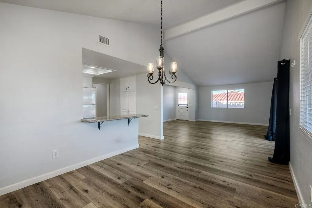 https://cdn.realtyfeed.com/cdn/127/306623216/1207f17673fb5732598119ddf6baa6af.webp