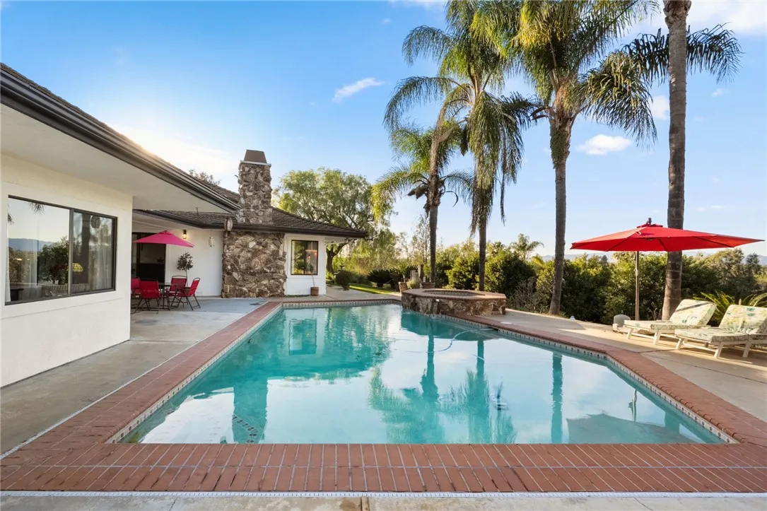 https://cdn.realtyfeed.com/cdn/127/306623334/51ce3bf695ba551f3600da6d791fea75.webp
