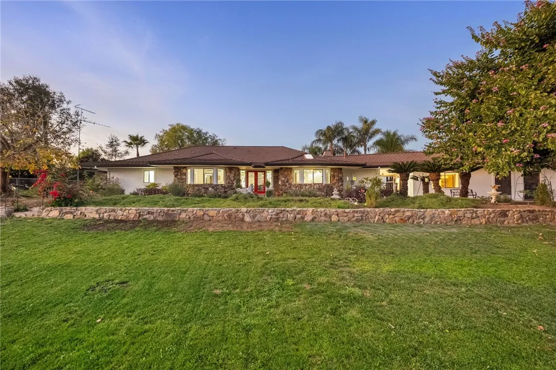 https://cdn.realtyfeed.com/cdn/127/306623334/a4ccd1fa8d85c695e7b8e324e1466611.webp