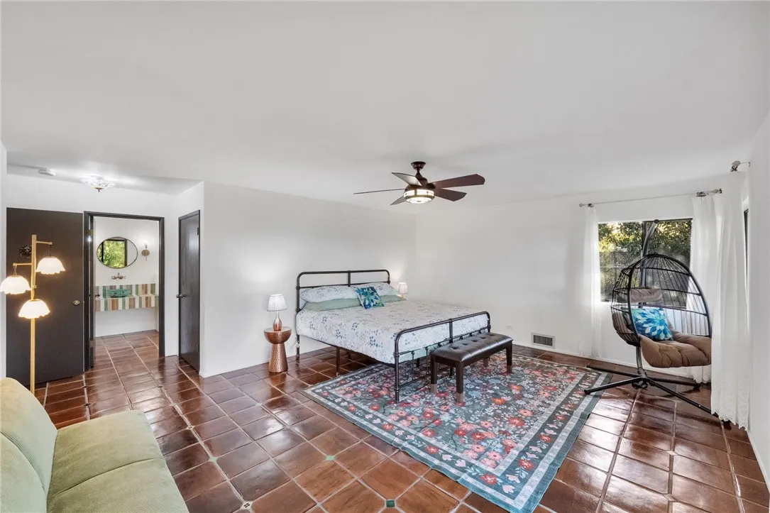 https://cdn.realtyfeed.com/cdn/127/306623334/cc364a0656e03821f317896d15a8b223.webp