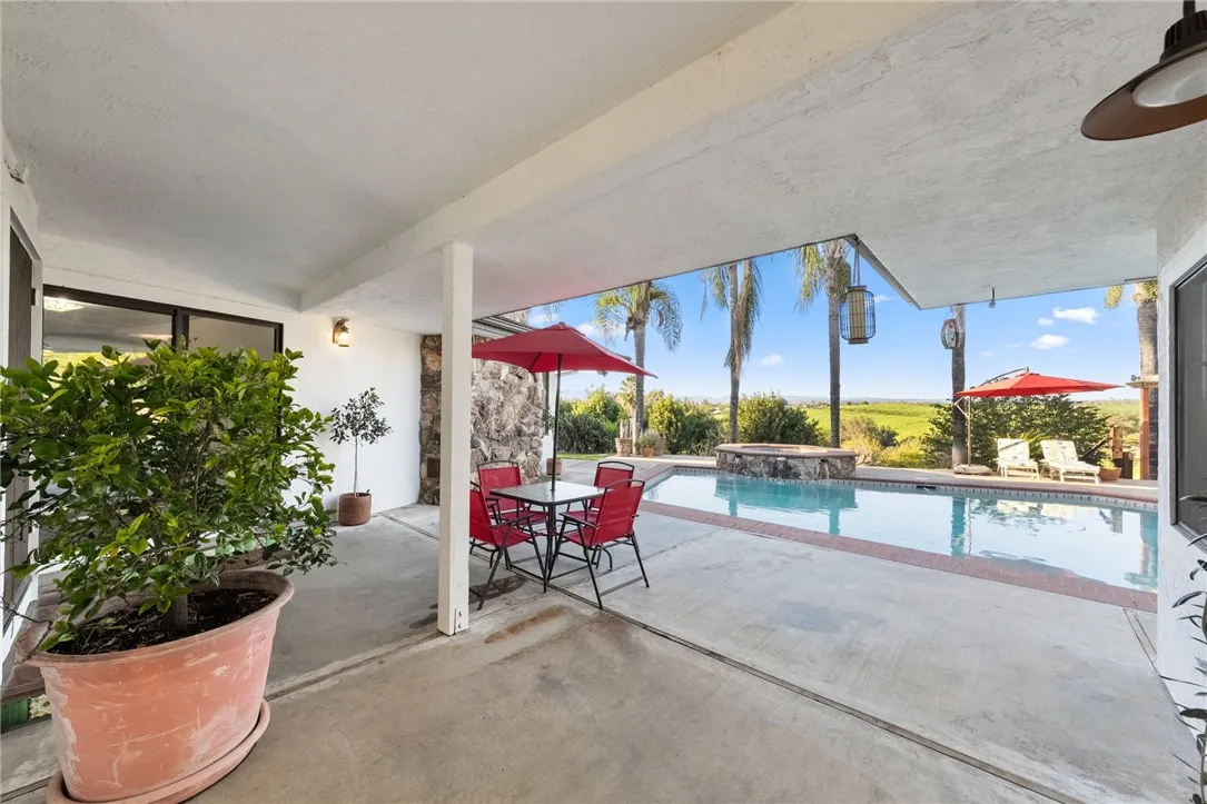 https://cdn.realtyfeed.com/cdn/127/306623334/d8e571213d6ea73a496f1042d55f58df.webp