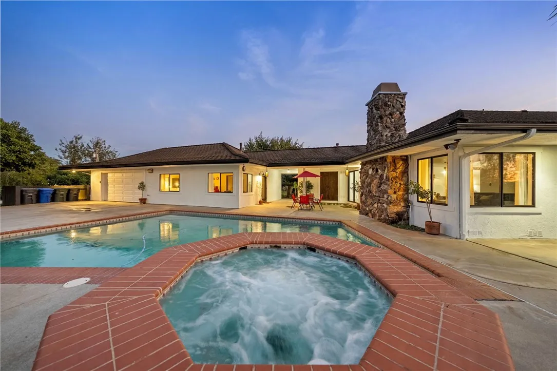 Fallbrook, CA 92028