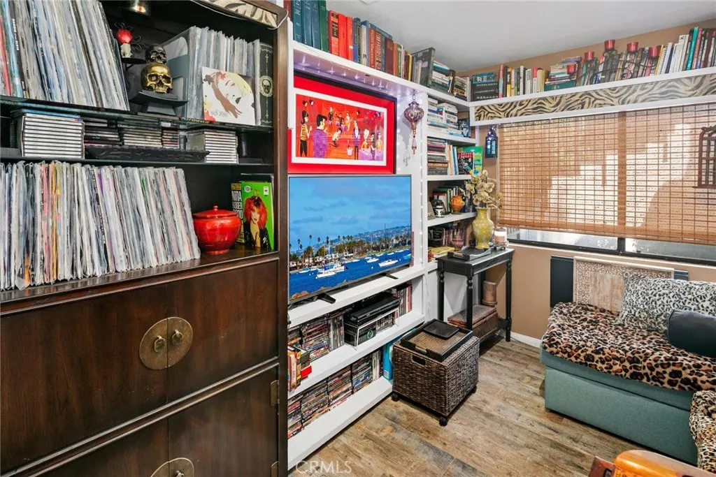 Photo #17: SR26013076 Listing: Photo #17