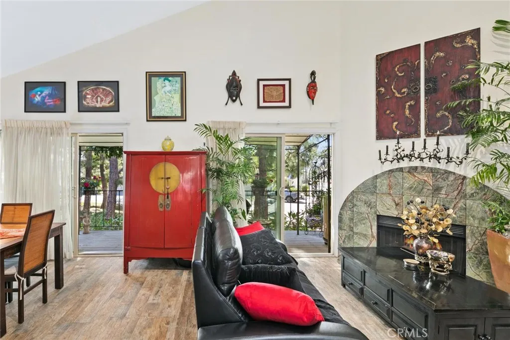 Photo #5: SR26013076 Listing: Photo #5