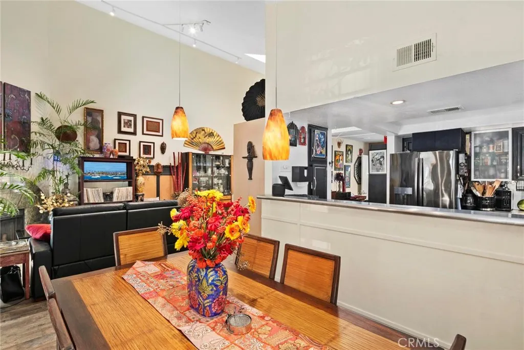 Photo #9: SR26013076 Listing: Photo #9