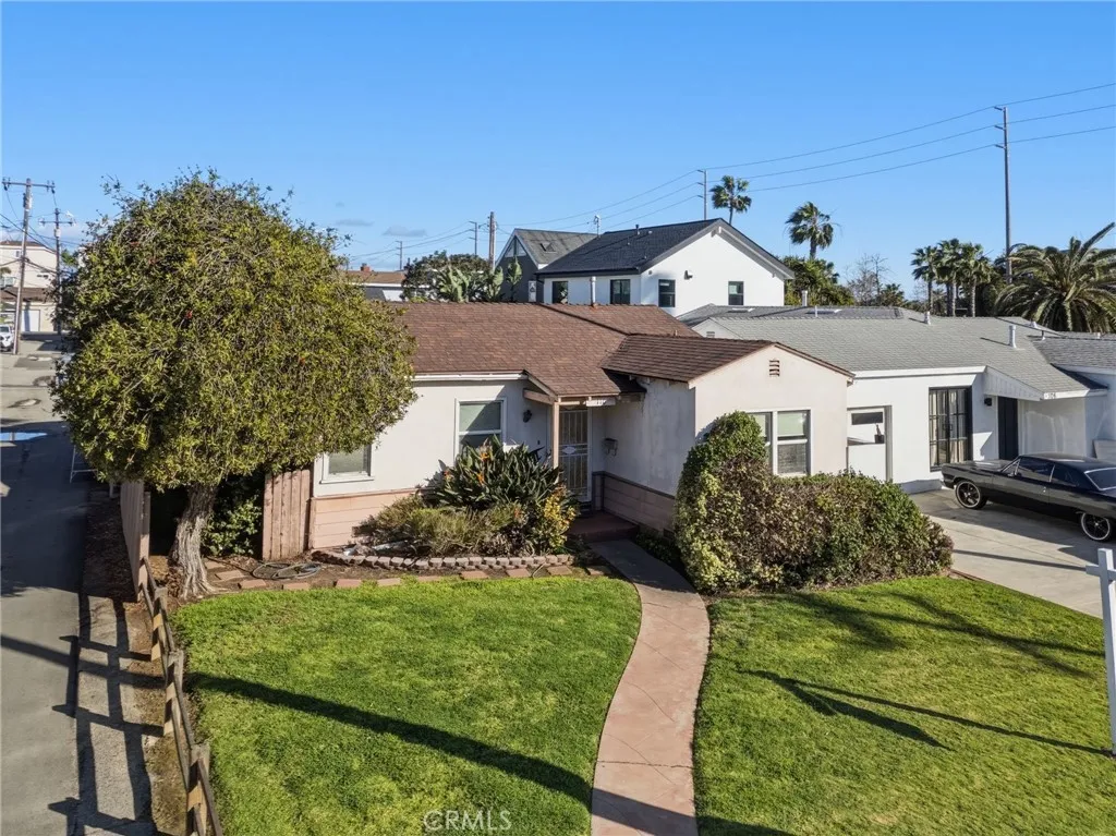 110 Alabama Street North, Huntington Beach, CA 92648 - Photo 2 of 54, Huntington Beach, CA