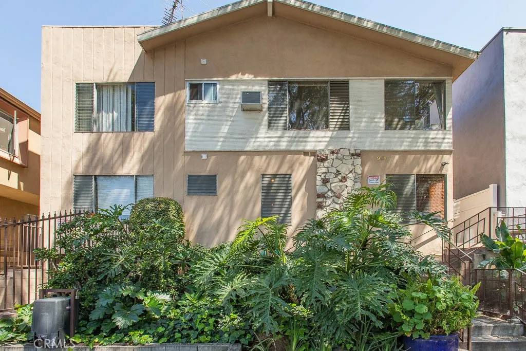 930 N Stanley Avenue Unit 8, West Hollywood, CA 90046 - Photo 2 of 16, West Hollywood, CA