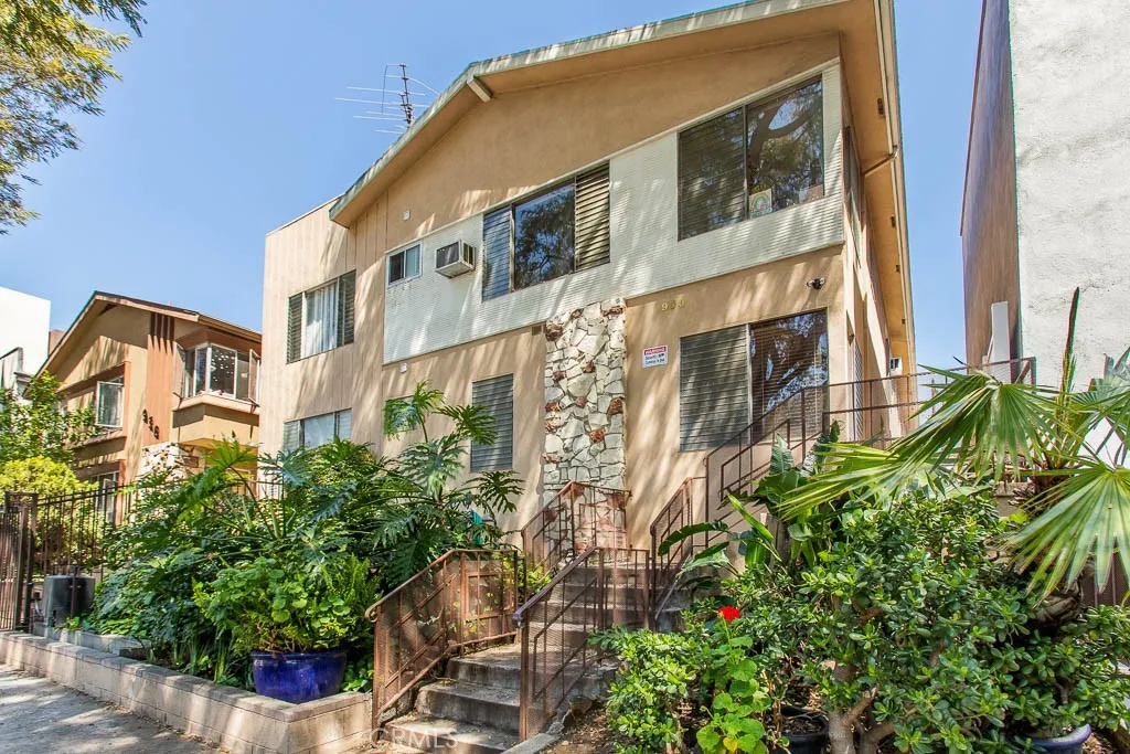 930 N Stanley Avenue Unit 8, West Hollywood, CA 90046 - Photo 3 of 16, West Hollywood, CA