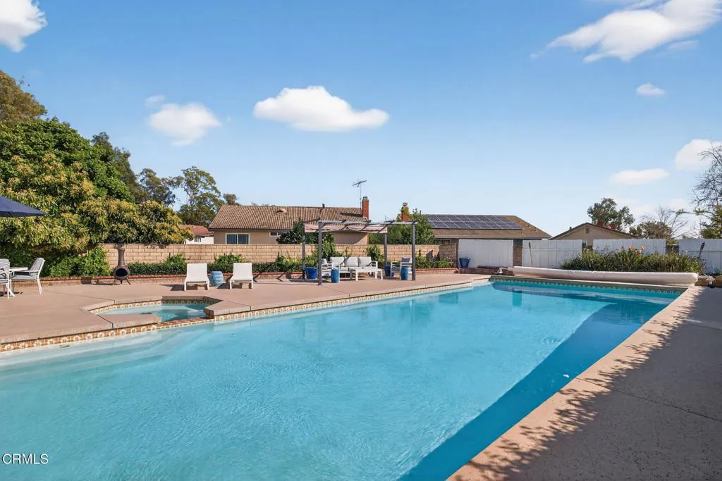 10696 Loma Vista Road, Ventura, CA 93004 - Photo 4 of 39, Ventura, CA