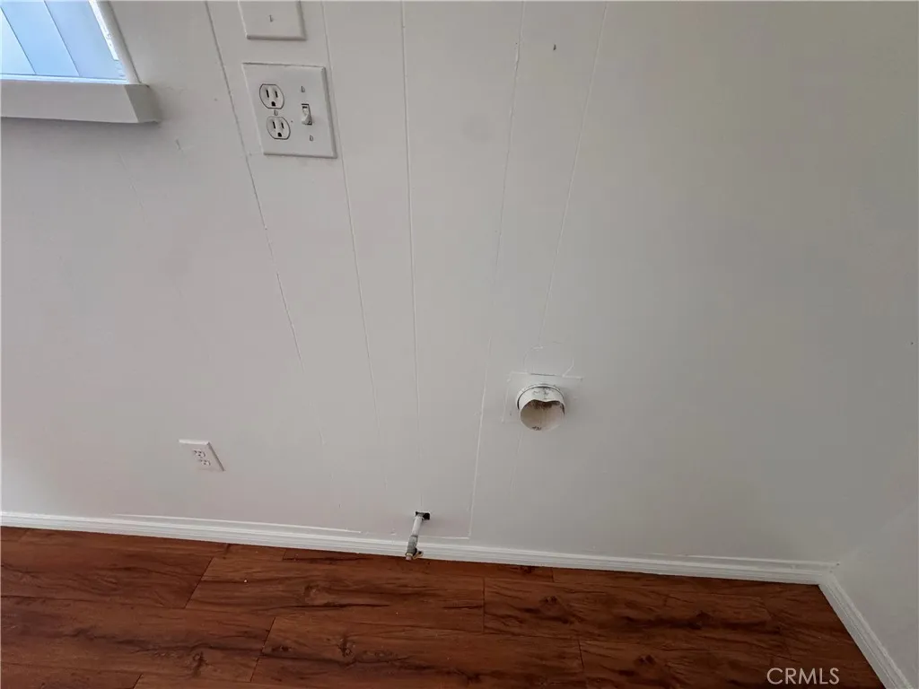 https://cdn.realtyfeed.com/cdn/127/306623501/1227c554e1afe5615f7347597ac4bd03.webp