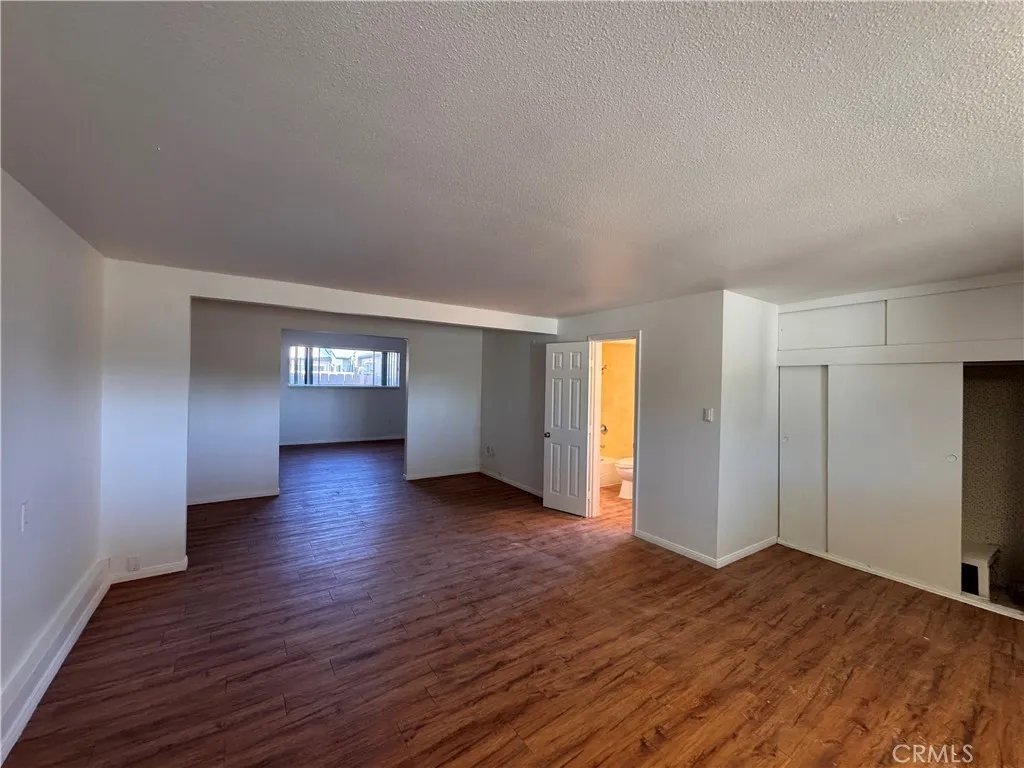 https://cdn.realtyfeed.com/cdn/127/306623501/4c68cc5f34d594f62c038a5a45c3e69f.webp