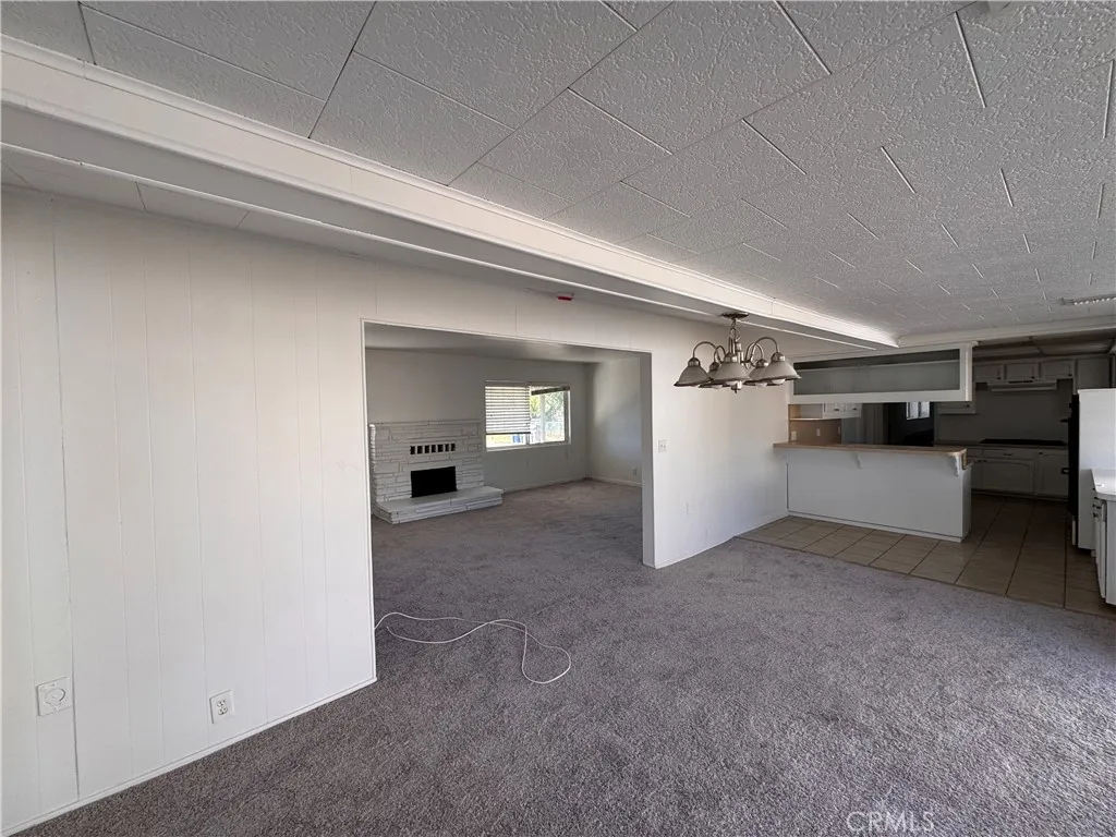 https://cdn.realtyfeed.com/cdn/127/306623501/6457461d409851e14f32f73d3302ee05.webp