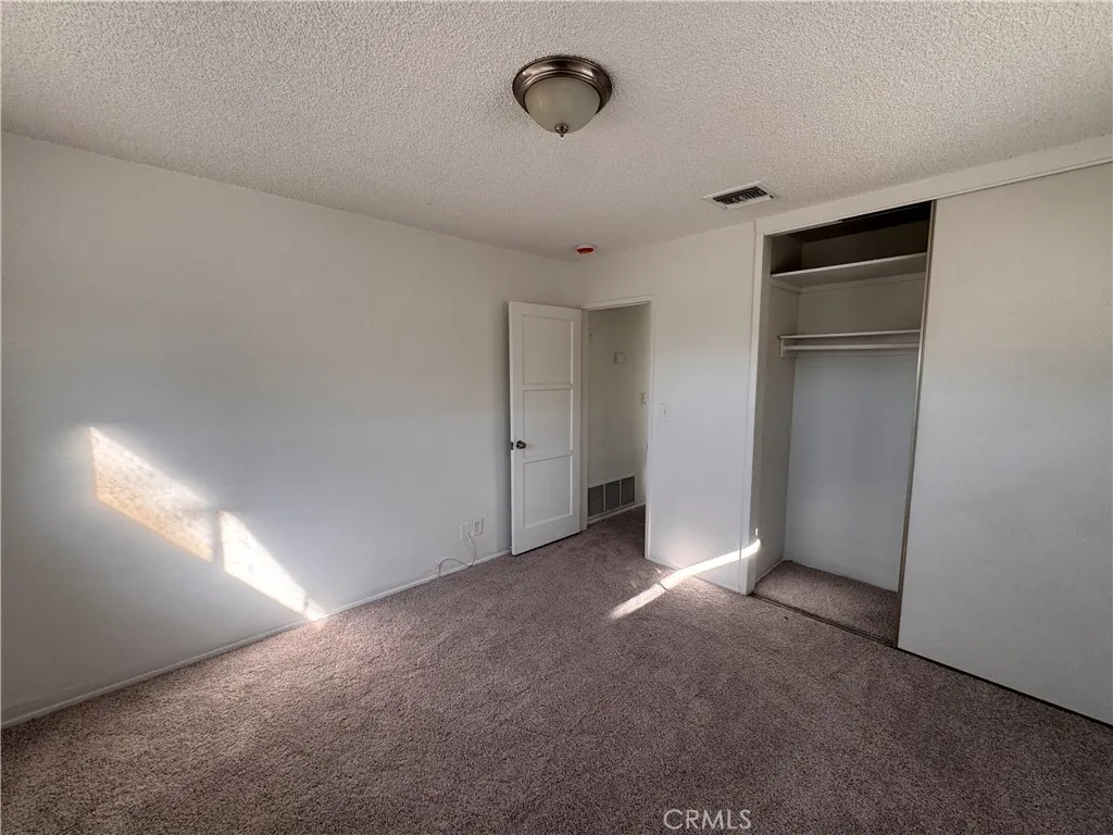 https://cdn.realtyfeed.com/cdn/127/306623501/7008de92f611a60cee066a5de4297a41.webp