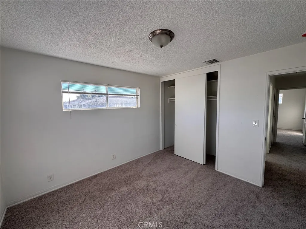 https://cdn.realtyfeed.com/cdn/127/306623501/ff30e1c38b3643e88828b515704e6f7e.webp
