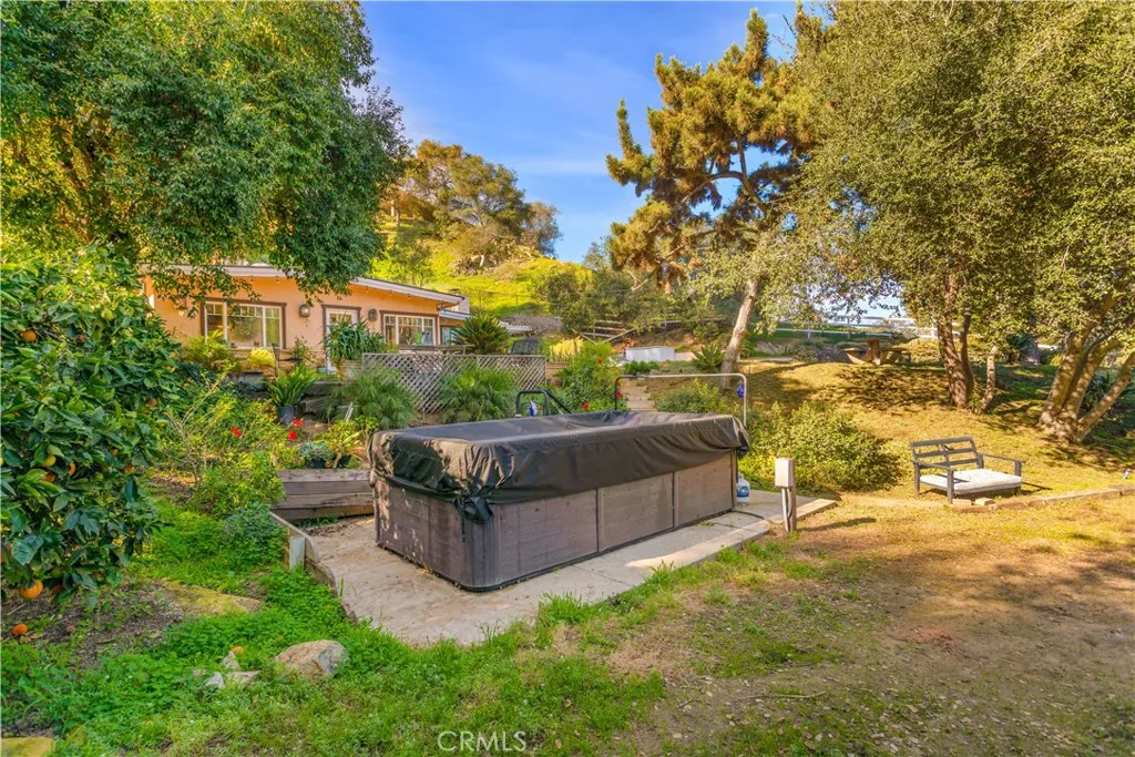 https://cdn.realtyfeed.com/cdn/127/306623535/03e650c53118397ce74110ce475dabb1.webp
