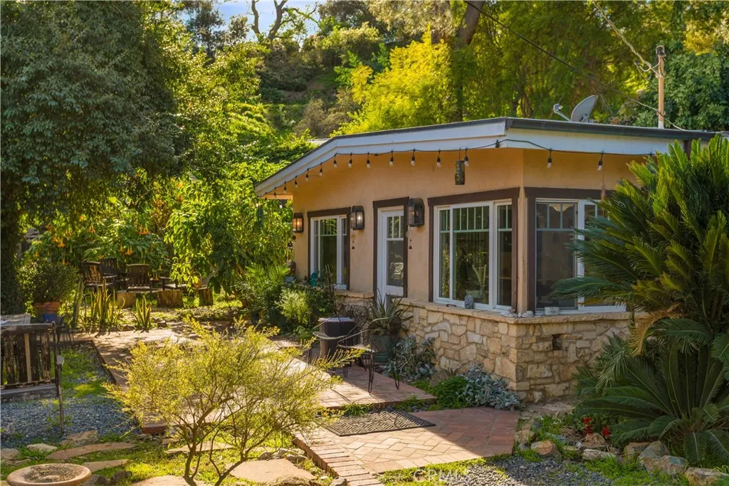 1027 S Live Oak Park, Fallbrook, CA 92028 - Photo 5 of 37, Fallbrook, CA