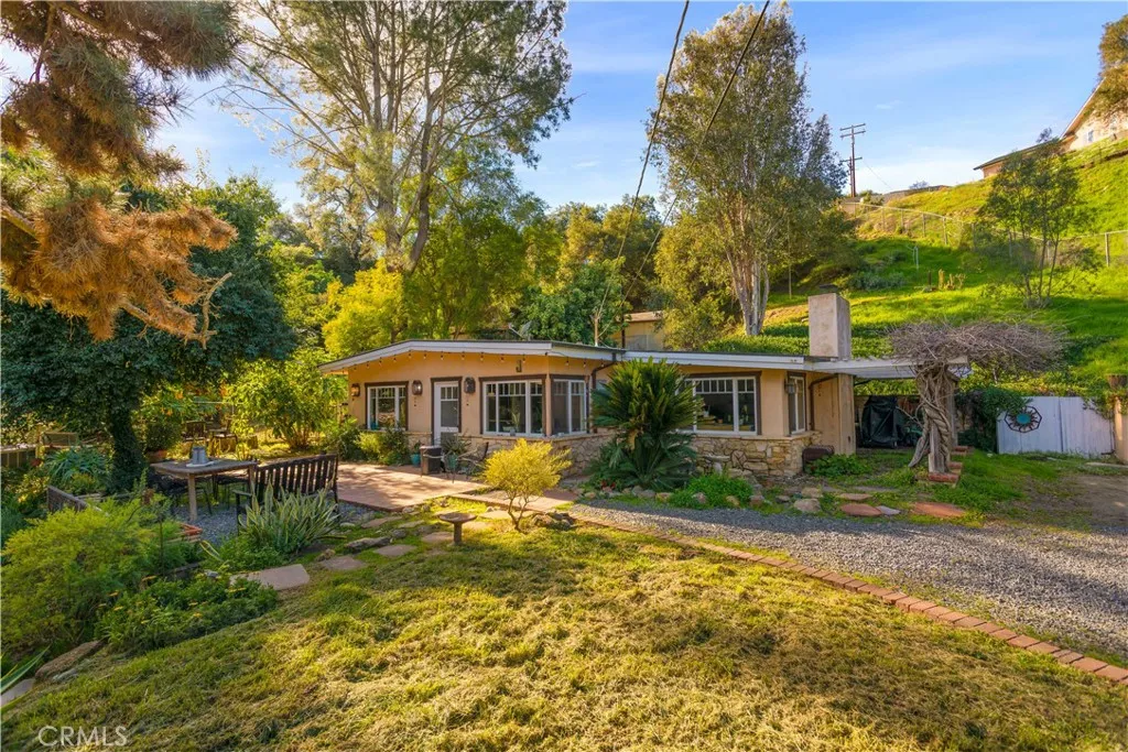 https://cdn.realtyfeed.com/cdn/127/306623535/6c2f5b7a52f11002f8a63c3f30e4927a.webp