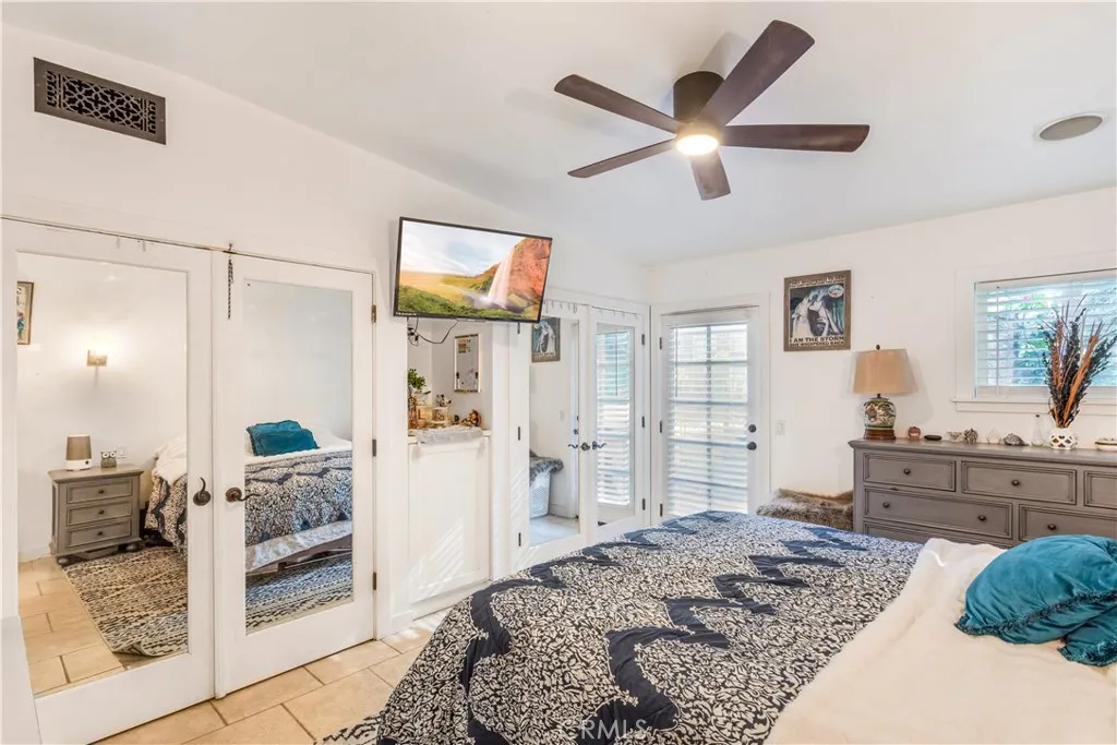 https://cdn.realtyfeed.com/cdn/127/306623535/9c67eeac866ebe112e06091ad942ec83.webp
