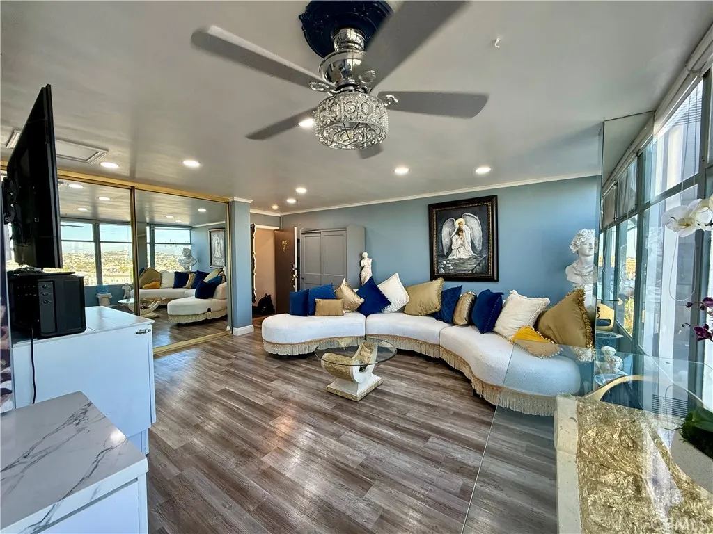 100 Atlantic Avenue Unit 1012, Long Beach, CA 90802 - Photo 5 of 74, Long Beach, CA