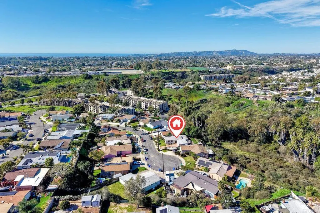 https://cdn.realtyfeed.com/cdn/127/306623634/38b392cef11515805c57906f07dadd98.webp